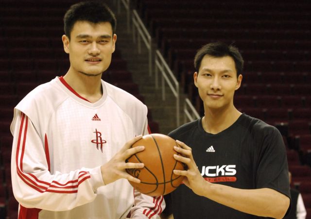 尤其在防守