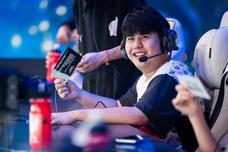 东契奇独揽 东契奇独揽